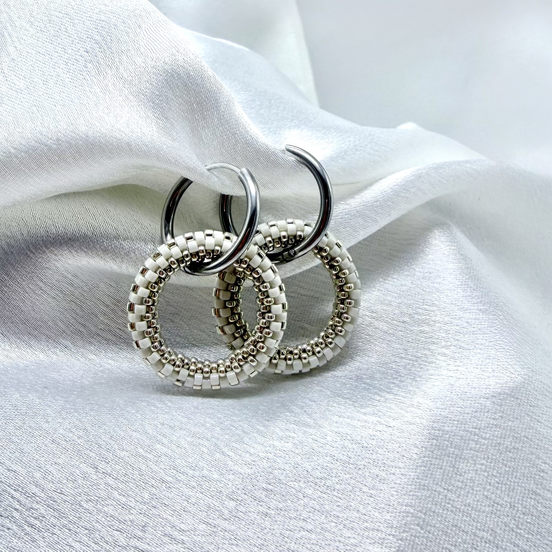 Náušnice Orbit - Silverwhite