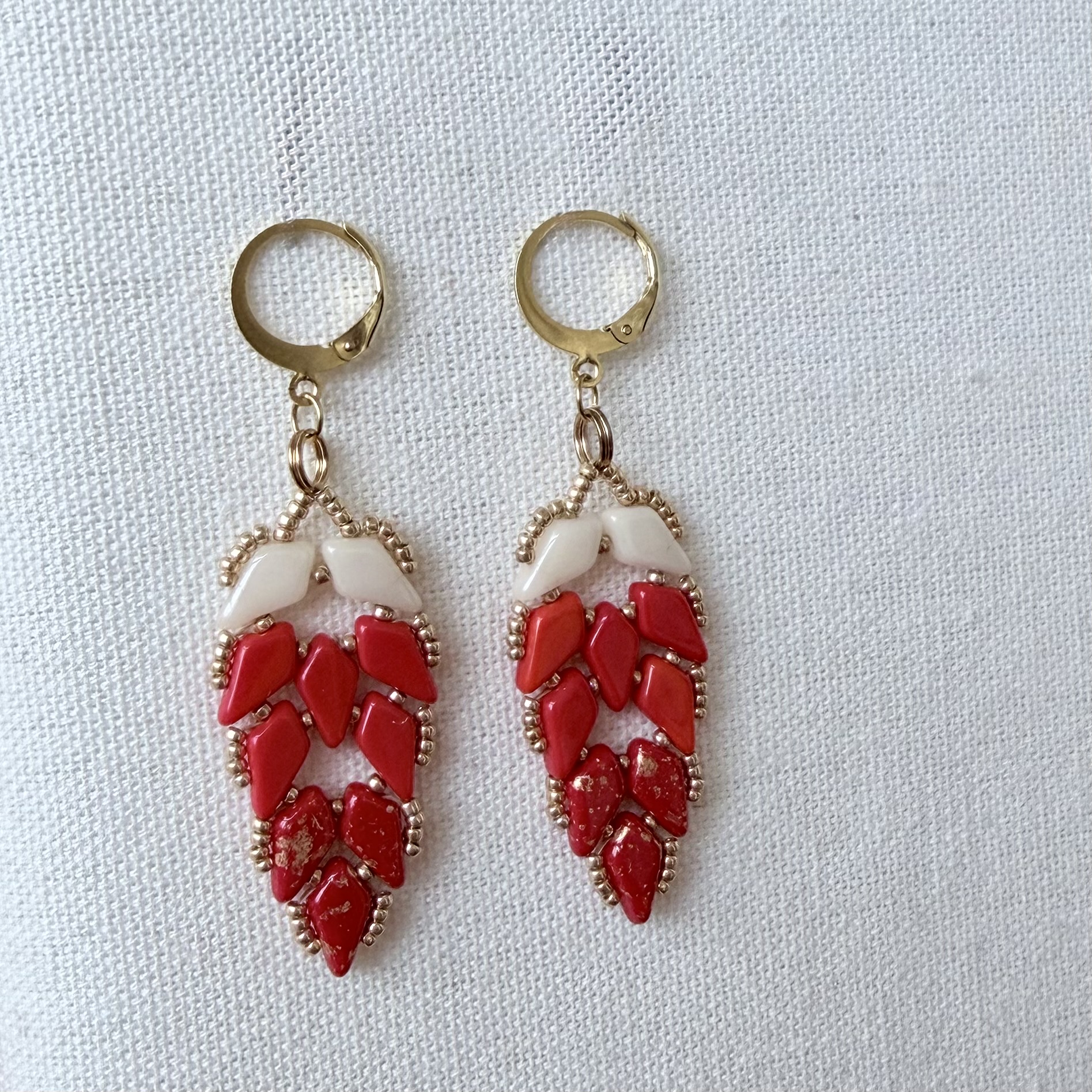 Náušnice Paví peří Red and Beige