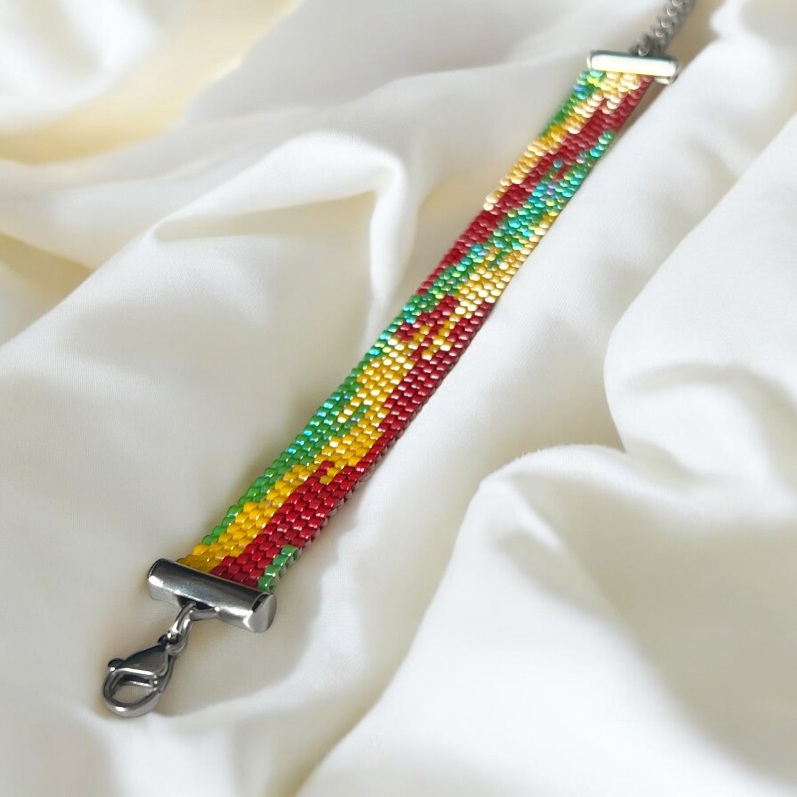Ručně šitý náramek Miyuki Delica Rasta