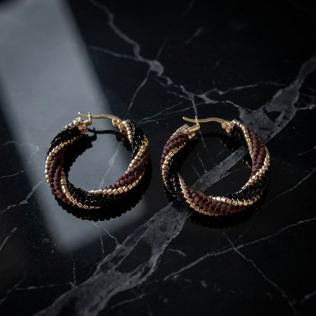 Miyuki Náušnice – Twisted Luxe Hoops black and brown